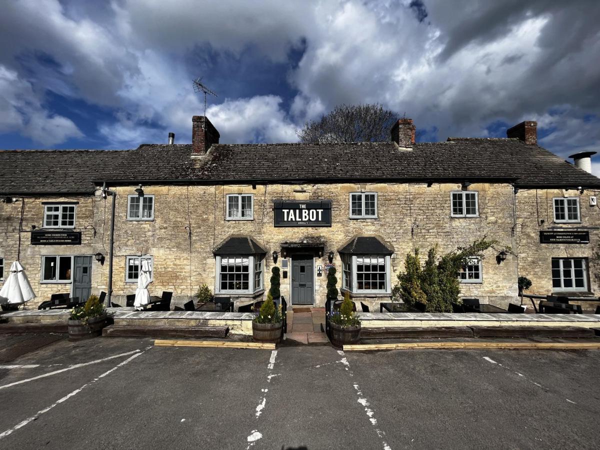 The Talbot Inn Eynsham Exteriér fotografie